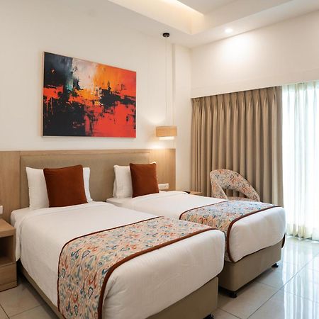 Ar Suites Klj Square Gurgaon Extérieur photo