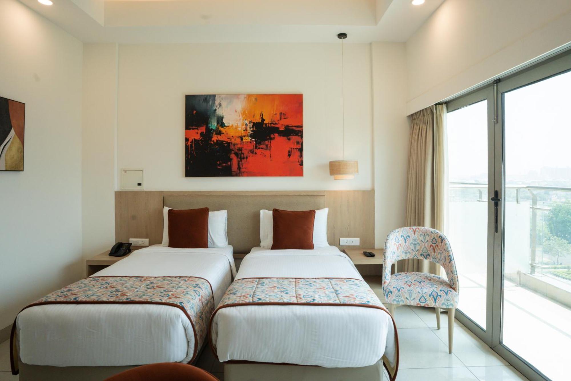 Ar Suites Klj Square Gurgaon Extérieur photo