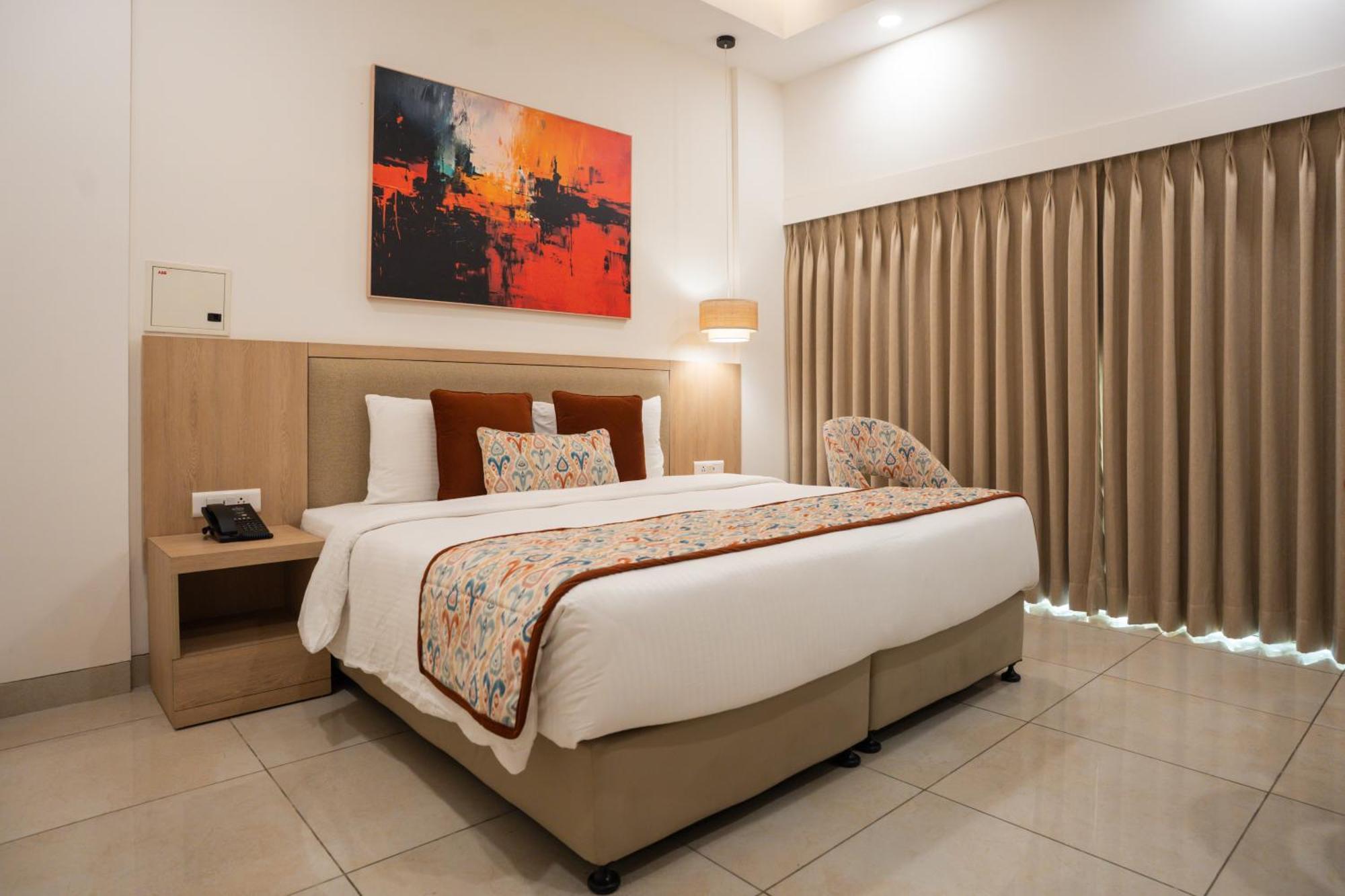 Ar Suites Klj Square Gurgaon Extérieur photo