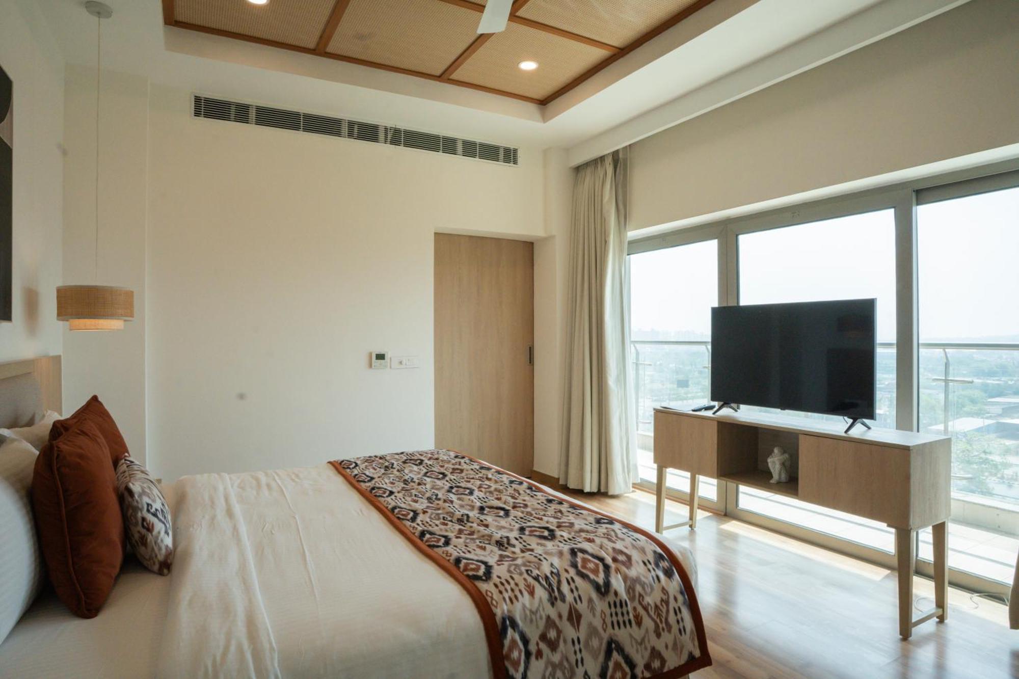 Ar Suites Klj Square Gurgaon Extérieur photo