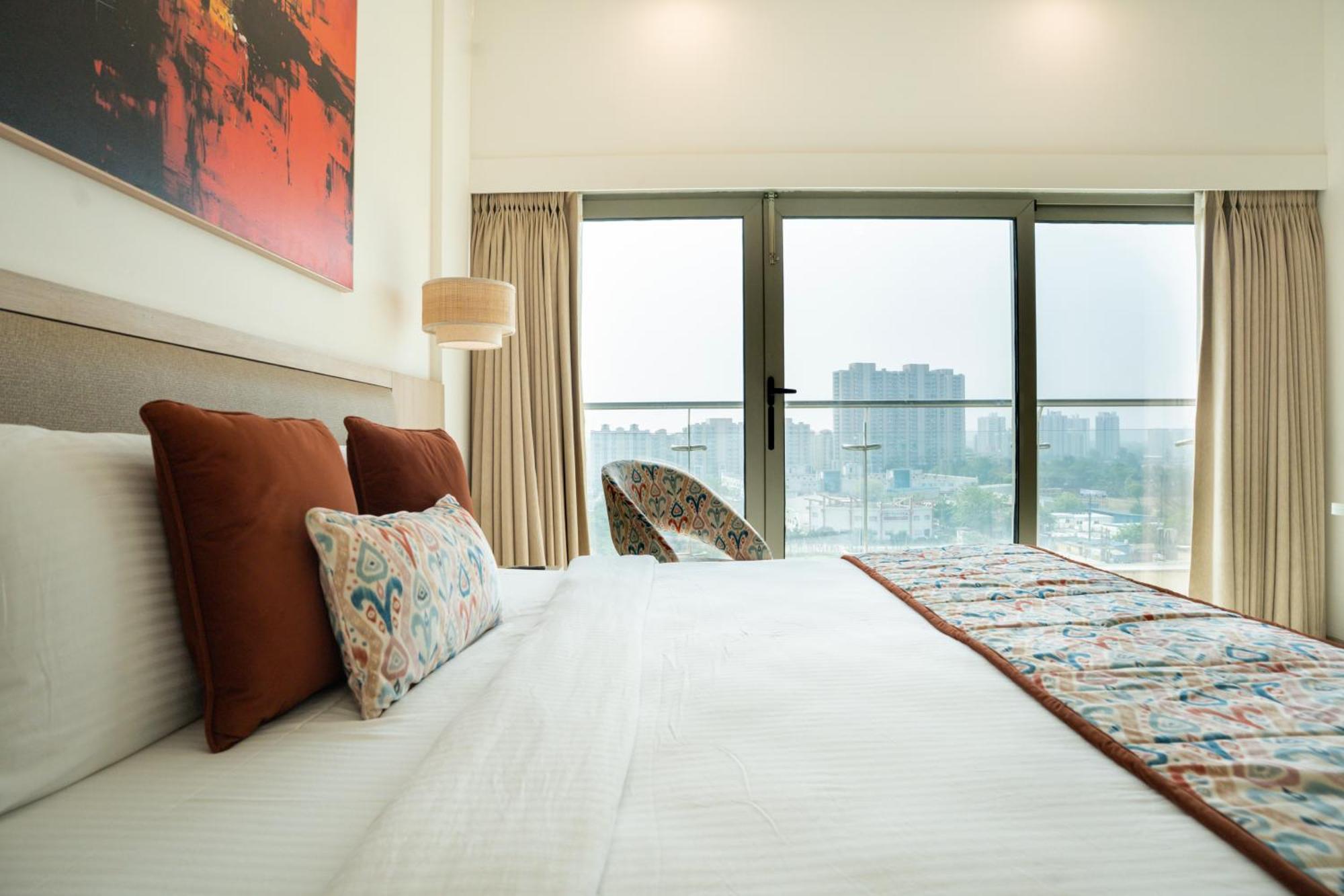 Ar Suites Klj Square Gurgaon Extérieur photo