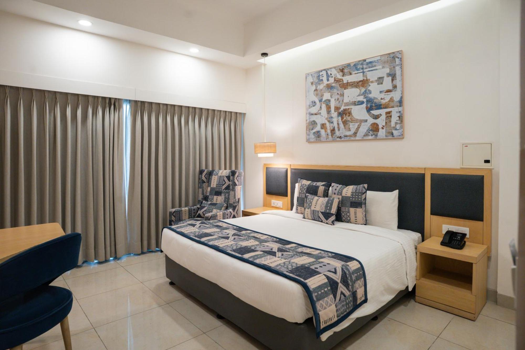 Ar Suites Klj Square Gurgaon Extérieur photo